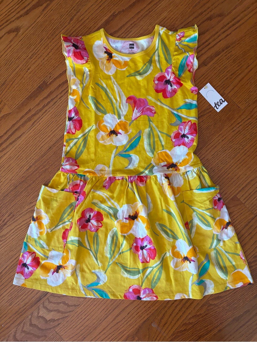 Tea Collection new with tags size 12 Flutter Sleeve Pocket Dress